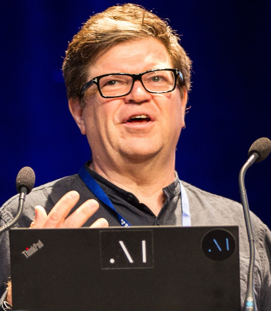 Yann LeCun, pioneer of the JEPA world-model architecture — AI world models, inference scaling, and goal-directed AI (2026). Photo: Jérémy Barande / Wikimedia Commons / CC BY-SA 2.0
